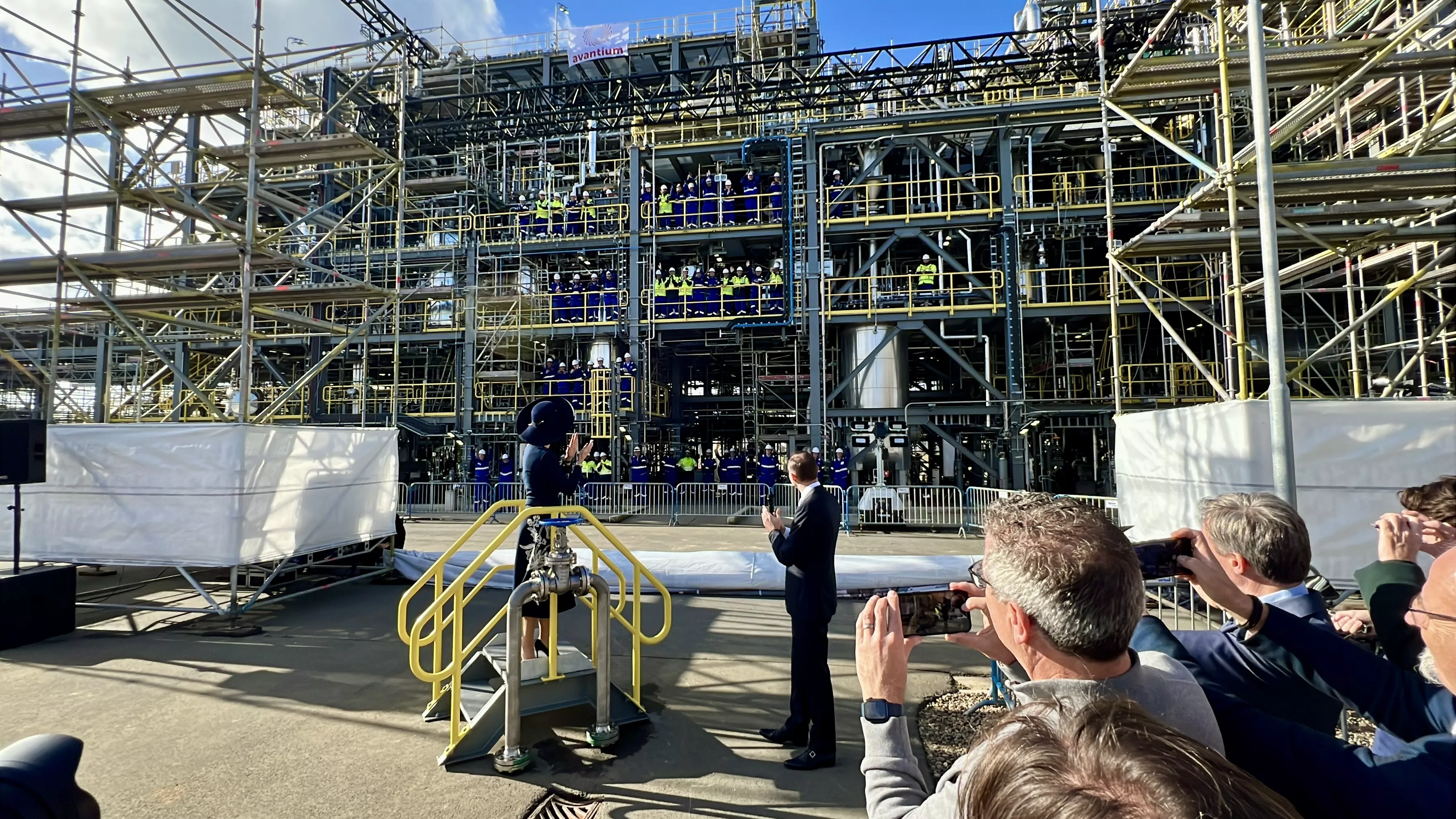 Official opening moment of the CBE JU-funded PEFerence biorefinery